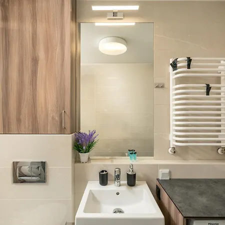 Apartwro 3Th - Apartament Przy Dworcu Glownym Pkp, Balkon, Garaz, Rowery Breslavia Exterior foto